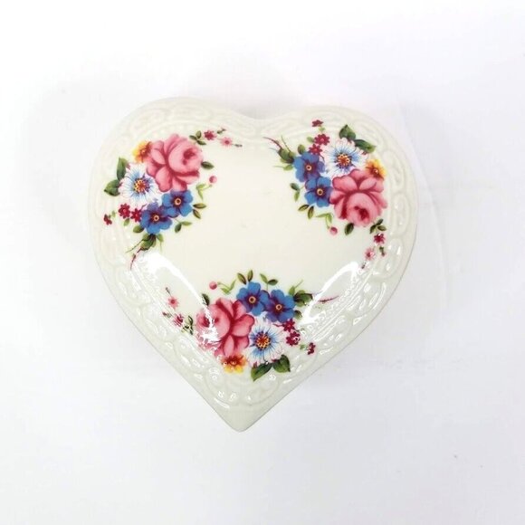 Vintage Heart Shaped Trinket Dish Floral Transfer Ceramic Lid Gold Trim - Picture 5 of 10